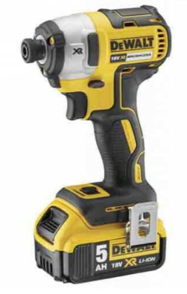 Набор из двух инструментов DeWALT DCK266P2